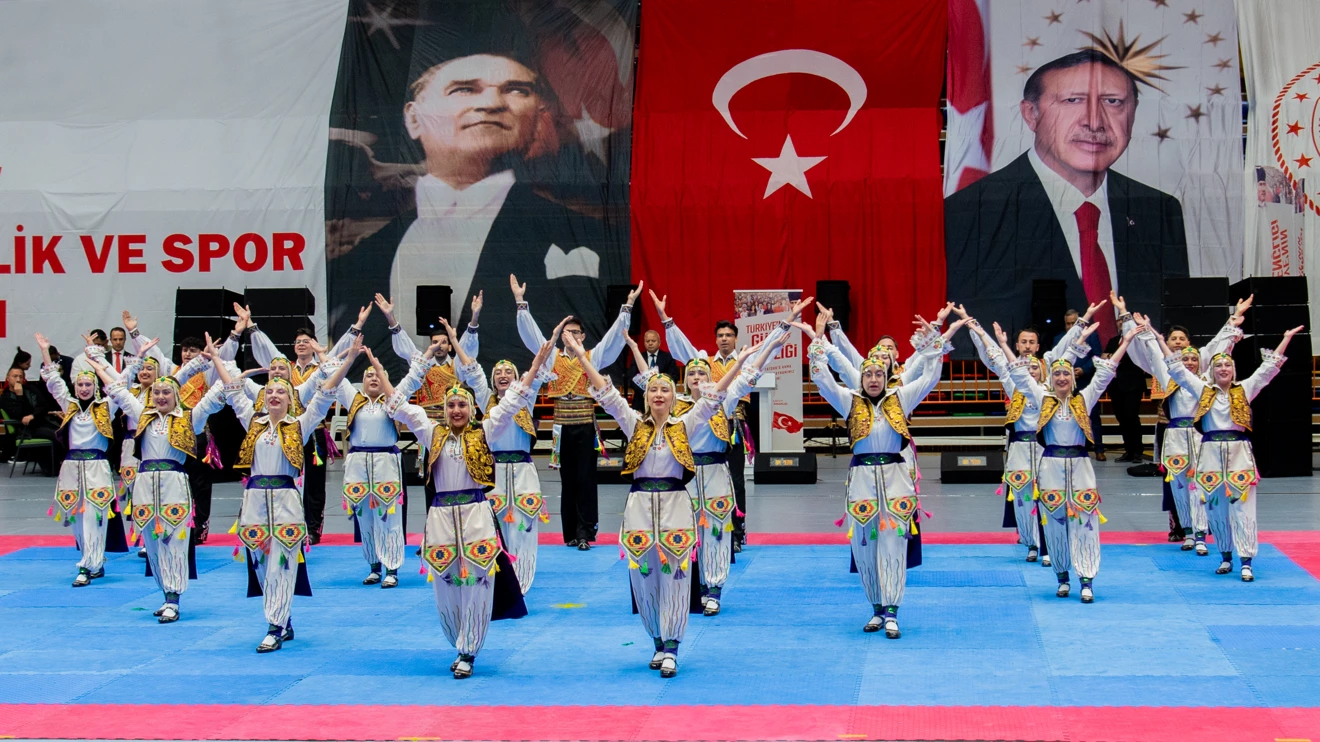 SÜHOT gösterileri, 19 Mayıs kutlamalarına damga vurdu